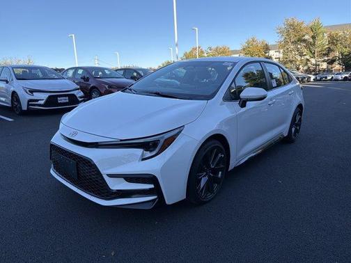Ice 2027 Toyota Corolla SE
