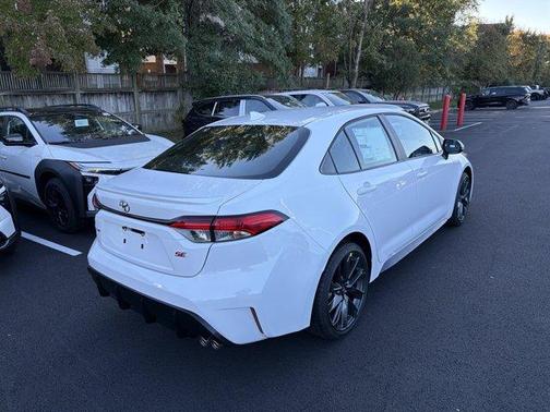 Ice 2027 Toyota Corolla SE
