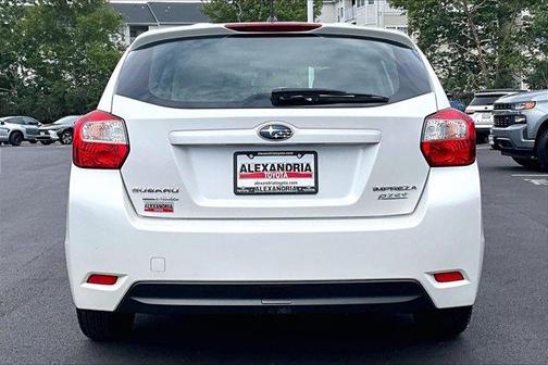 Satin White Pearl 2014 Subaru Impreza 2.0i