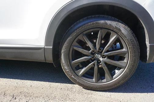 Snowflake White Pearl 2023 Mazda CX-9 Touring Plus