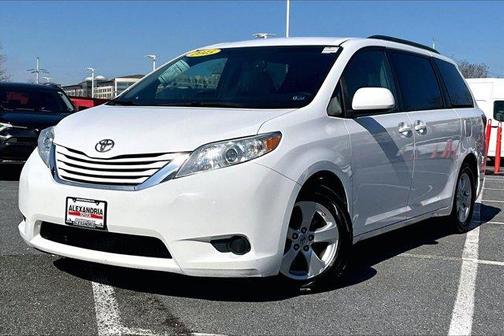 2015 Toyota Sienna LE