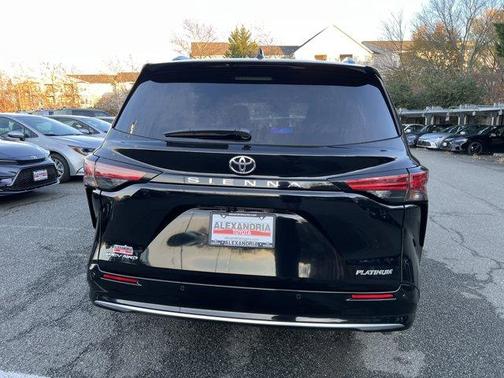 2026 Toyota Sienna 