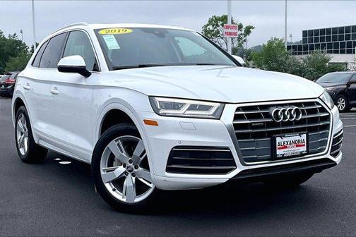 Ibis White 2019 Audi Q5 2.0T Premium Plus