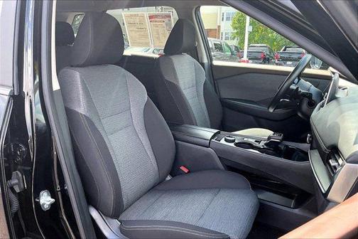 Black 2023 Nissan Rogue SV