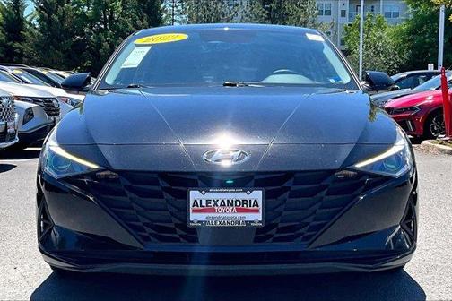 Phantom Black 2022 Hyundai ELANTRA SEL