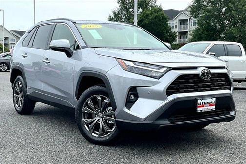2025 Toyota RAV4 Hybrid XLE Premium