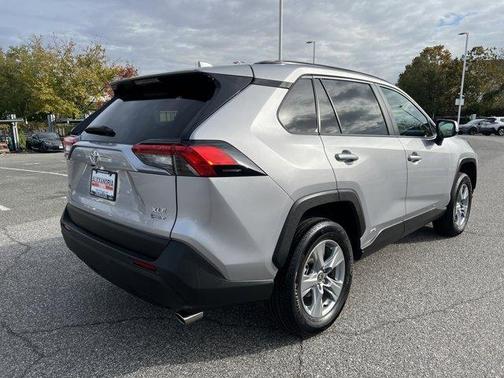 2025 Toyota RAV4 Hybrid XLE