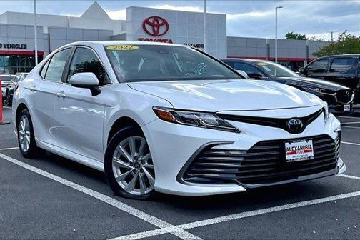 2022 Toyota Camry LE