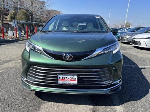 2026 Toyota Sienna Limited