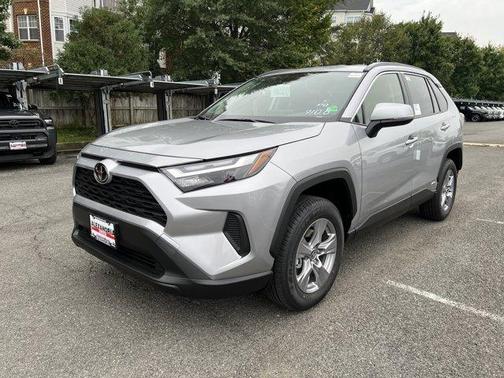 2025 Toyota RAV4 Hybrid XLE