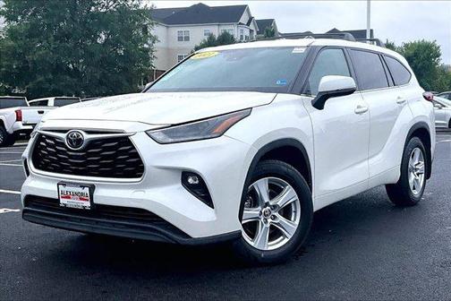 2021 Toyota Highlander LE