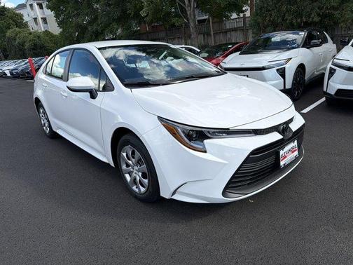 Ice 2026 Toyota Corolla LE