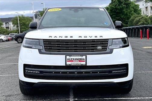 Fuji White 2024 Land Rover Range Rover P530 SE