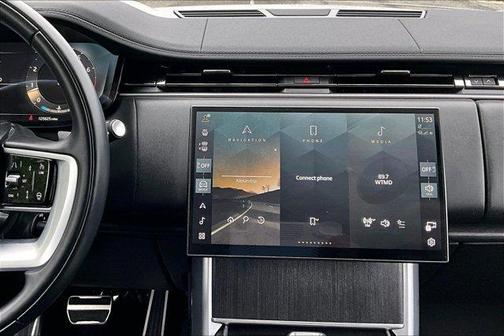 Fuji White 2024 Land Rover Range Rover P530 SE