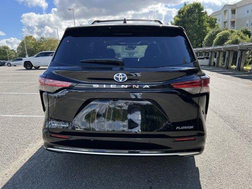 2025 Toyota Sienna Platinum 7 Passenger