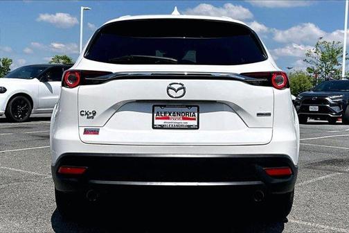 Snowflake White Pearl 2023 Mazda CX-9 Touring Plus