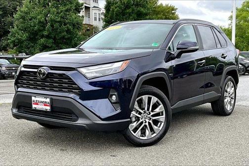 2022 Toyota RAV4 XLE Premium
