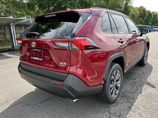 2025 Toyota RAV4 Hybrid XLE Premium