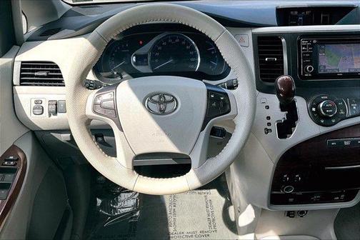 2014 Toyota Sienna XLE