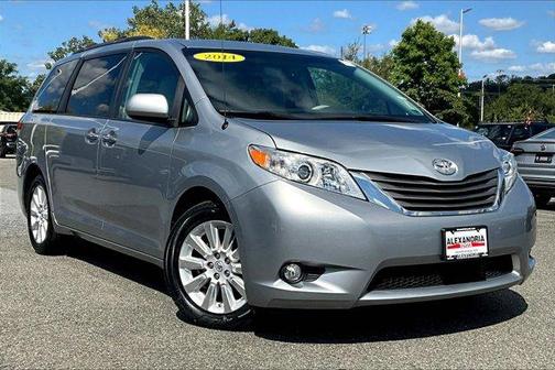 2014 Toyota Sienna XLE