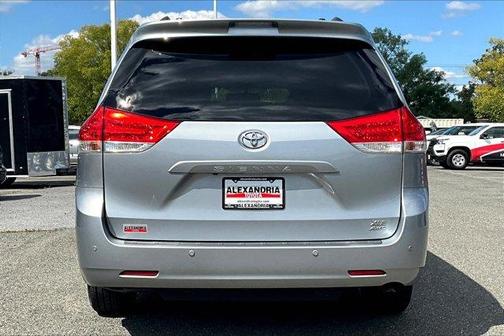2014 Toyota Sienna XLE