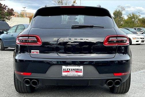 2018 Porsche Macan 