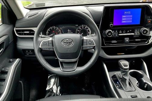 2024 Toyota Highlander