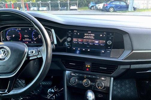 2019 Volkswagen Jetta 1.4T SEL Premium