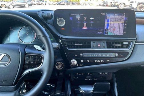 2022 Lexus ES 350 Base