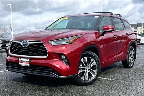 2023 Toyota Highlander Hybrid XLE