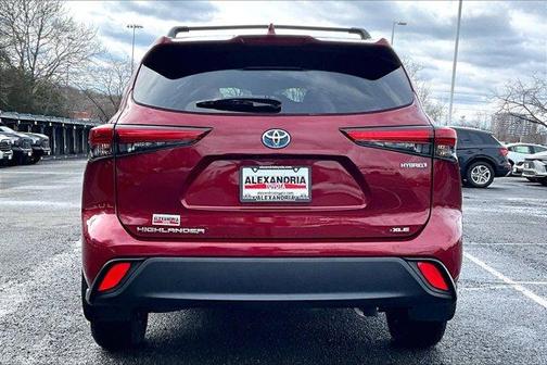 2023 Toyota Highlander Hybrid XLE