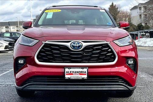 2023 Toyota Highlander Hybrid XLE