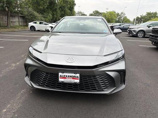 Metal 2026 Toyota Camry SE