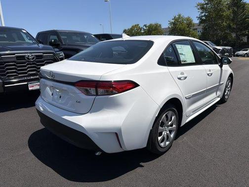 Ice 2026 Toyota Corolla LE