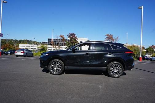 2023 Toyota Venza XLE