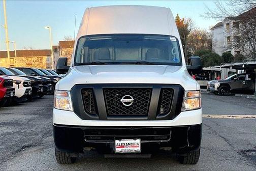 2018 Nissan NV Cargo NV2500 HD SV V6/SV V8