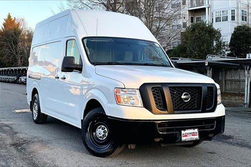 2018 Nissan NV Cargo NV2500 HD SV V6/SV V8