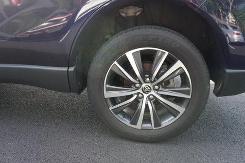 2023 Toyota Venza LE