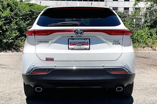 2022 Toyota Venza XLE