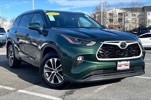 2025 Toyota Highlander XLE