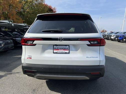 2026 Toyota Grand Highlander Platinum