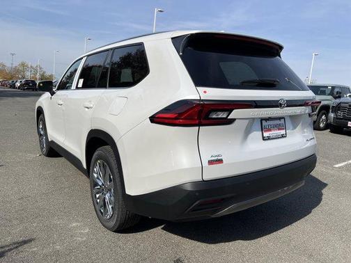 2026 Toyota Grand Highlander Platinum