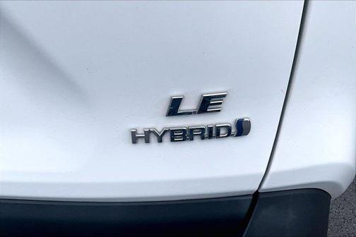 2022 Toyota RAV4 Hybrid LE