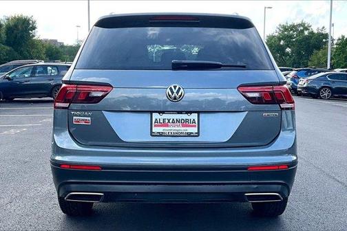 Platinum Gray Metallic 2019 Volkswagen Tiguan 2.0T S