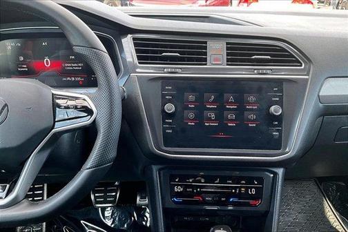 Kings Red 2024 Volkswagen Tiguan 2.0T SE R-Line Black