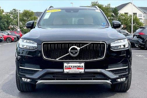 Black 2019 Volvo XC90 T6 Momentum