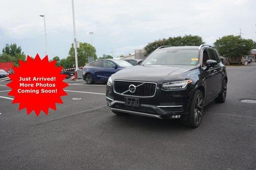 Black 2019 Volvo XC90 T6 Momentum