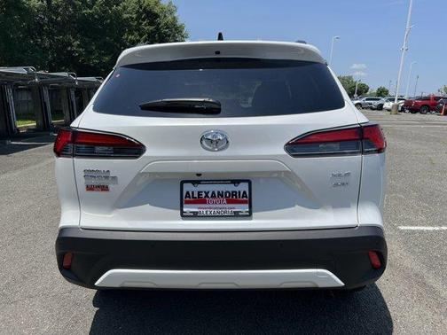2025 Toyota Corolla Cross XLE