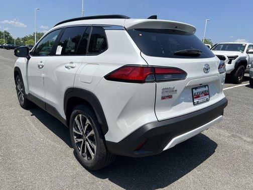 2025 Toyota Corolla Cross XLE