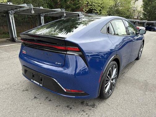 2025 Toyota Prius XLE